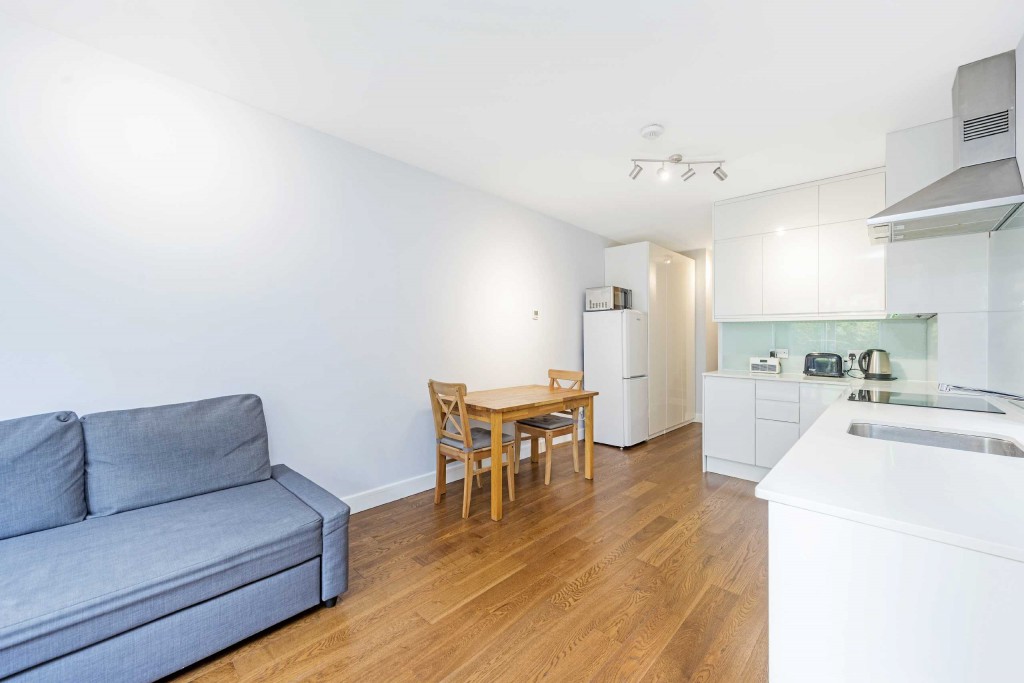 Images for Fulham, London EAID:163099177 BID:FLS
