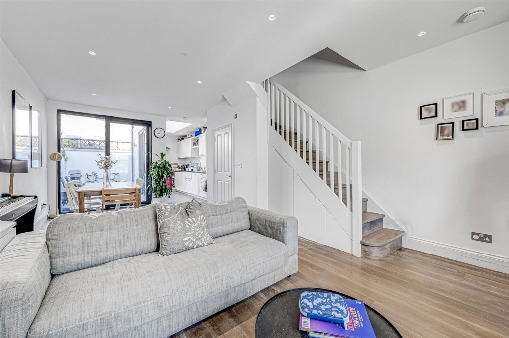 Images for Fulham, London EAID:163099177 BID:FLS