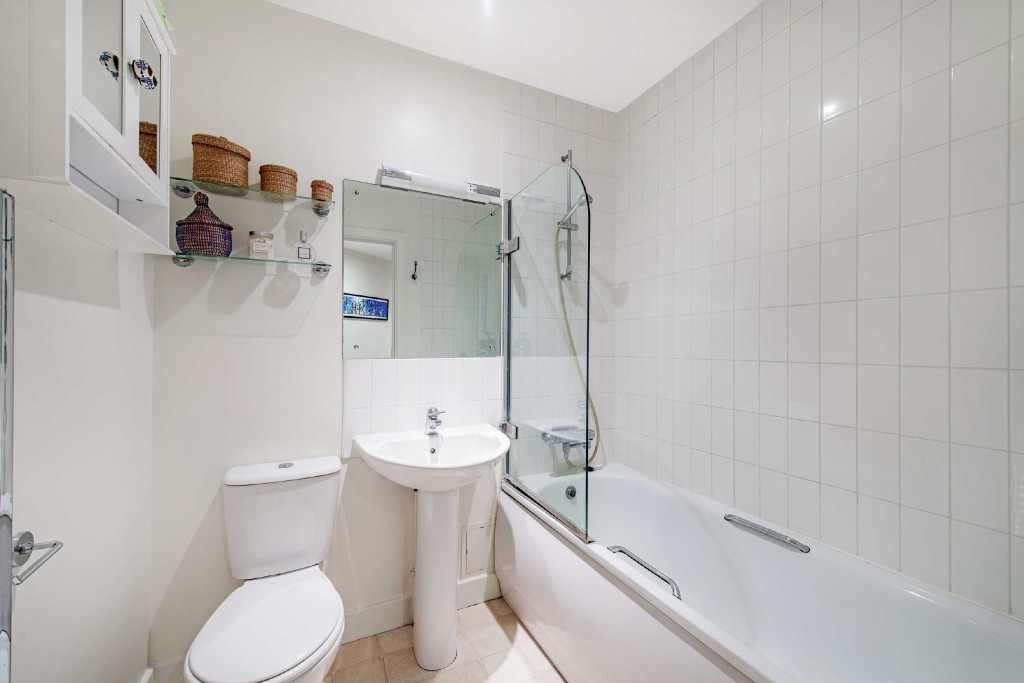 Images for Fulham EAID:163099177 BID:FLS