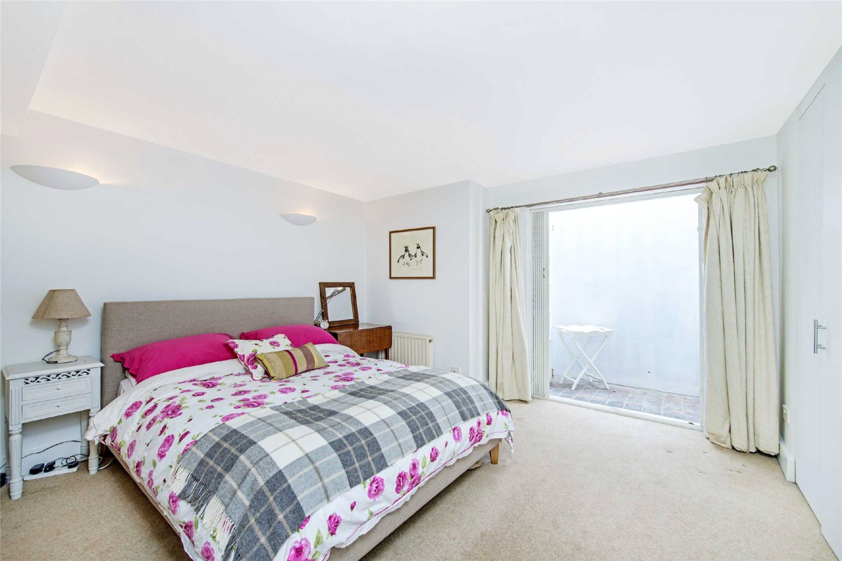 Images for Fulham EAID:4101633374 BID:FLS