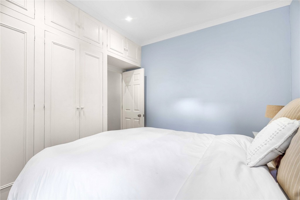 Images for Fulham EAID:163099177 BID:FLS