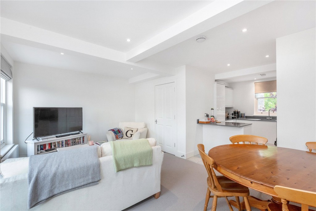 Images for Fulham EAID:163099177 BID:FLS