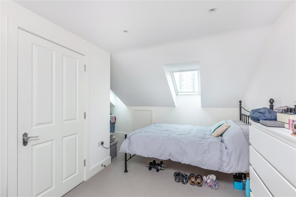 Images for Fulham EAID:163099177 BID:FLS