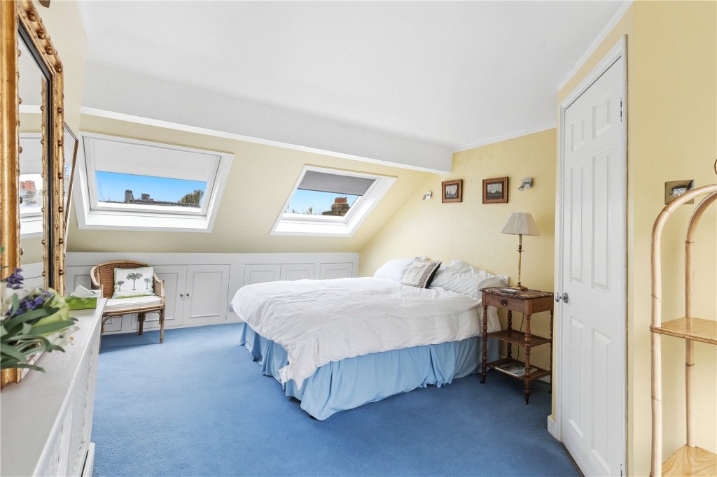 Images for Fulham EAID:4101633374 BID:FLS