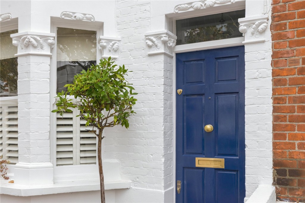 Images for Fulham EAID:4101633374 BID:FLS