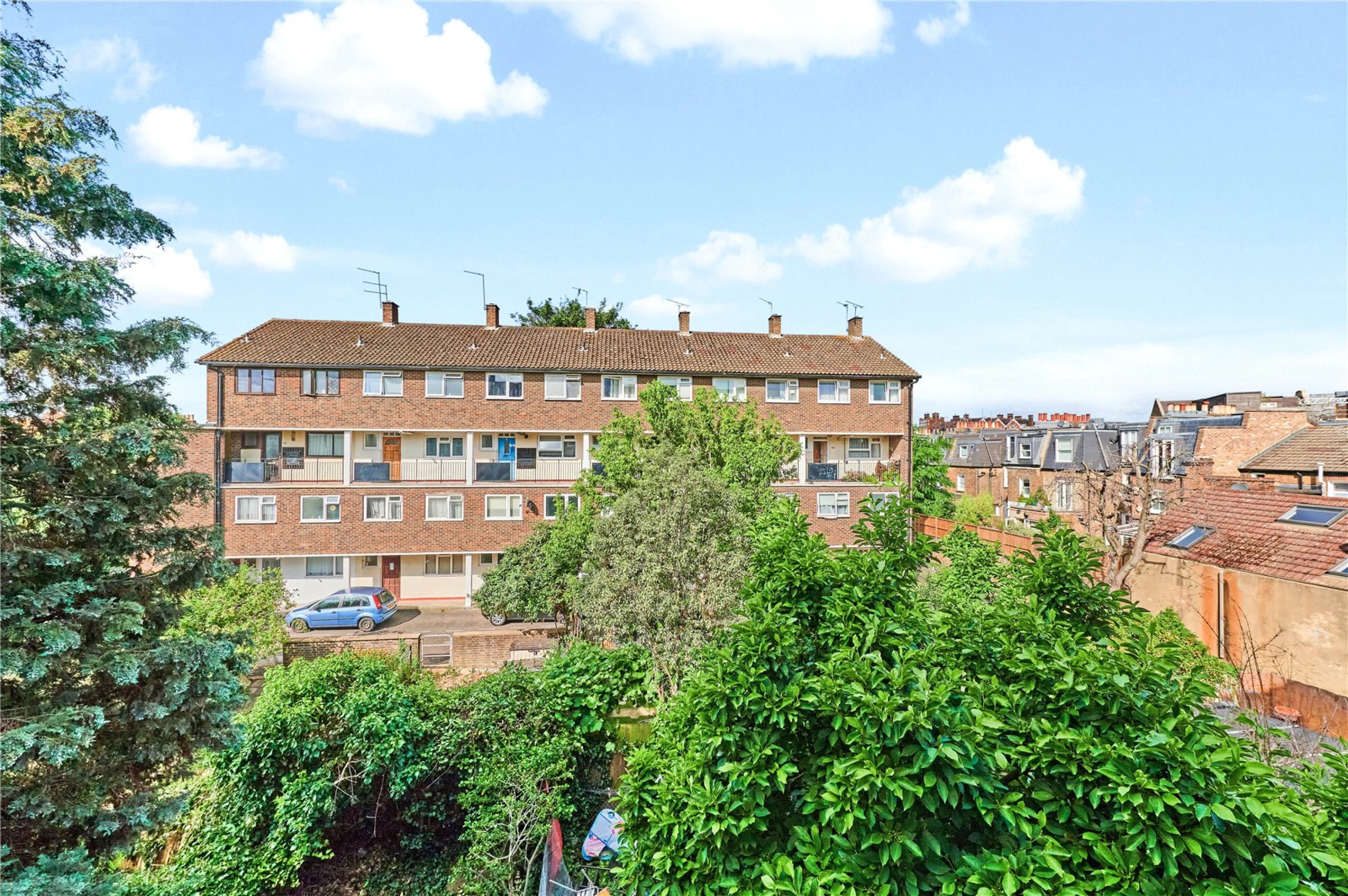 Images for Fulham EAID:4101633374 BID:FLS