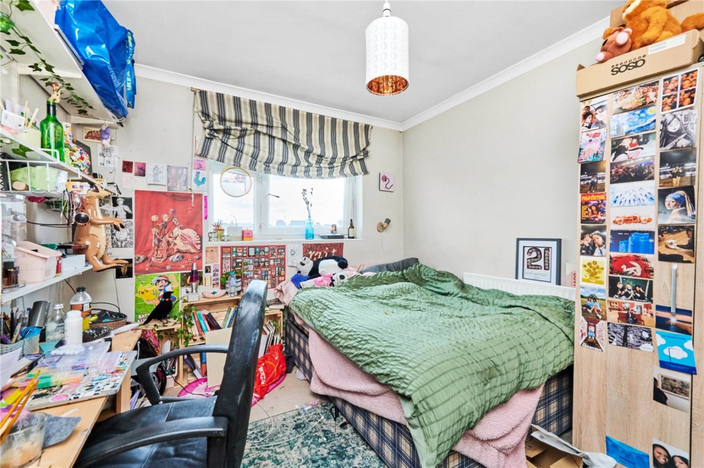 Images for Fulham EAID:4101633374 BID:FLS