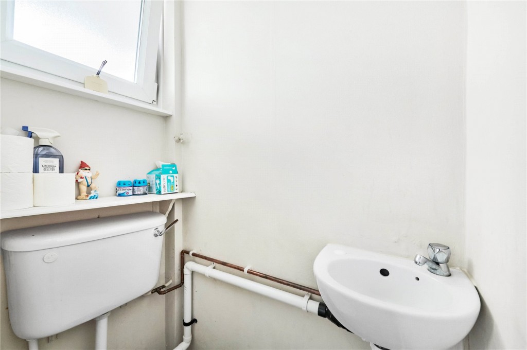 Images for Fulham EAID:4101633374 BID:FLS