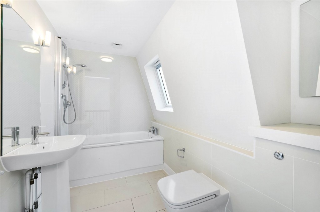 Images for Fulham EAID:163099177 BID:FLS
