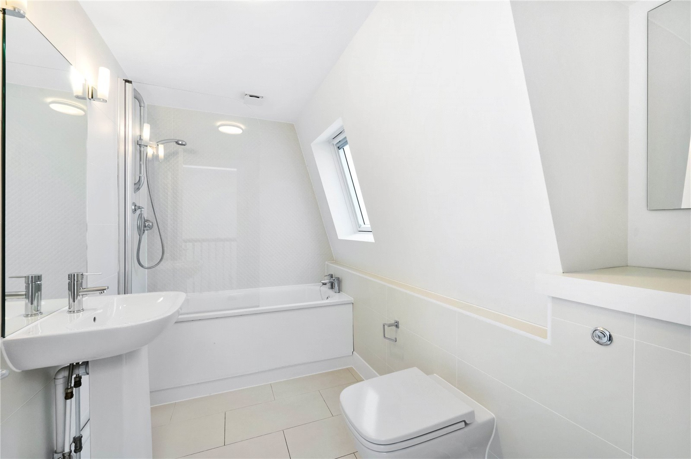 Images for Fulham EAID:163099177 BID:FLS