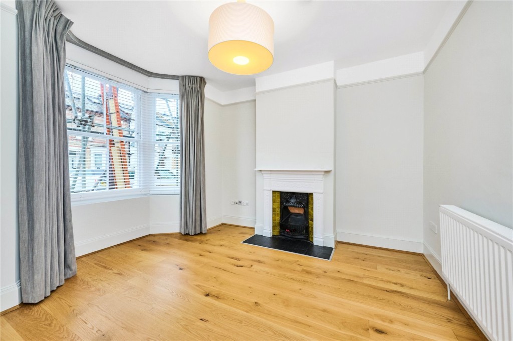 Images for Fulham EAID:163099177 BID:FLS