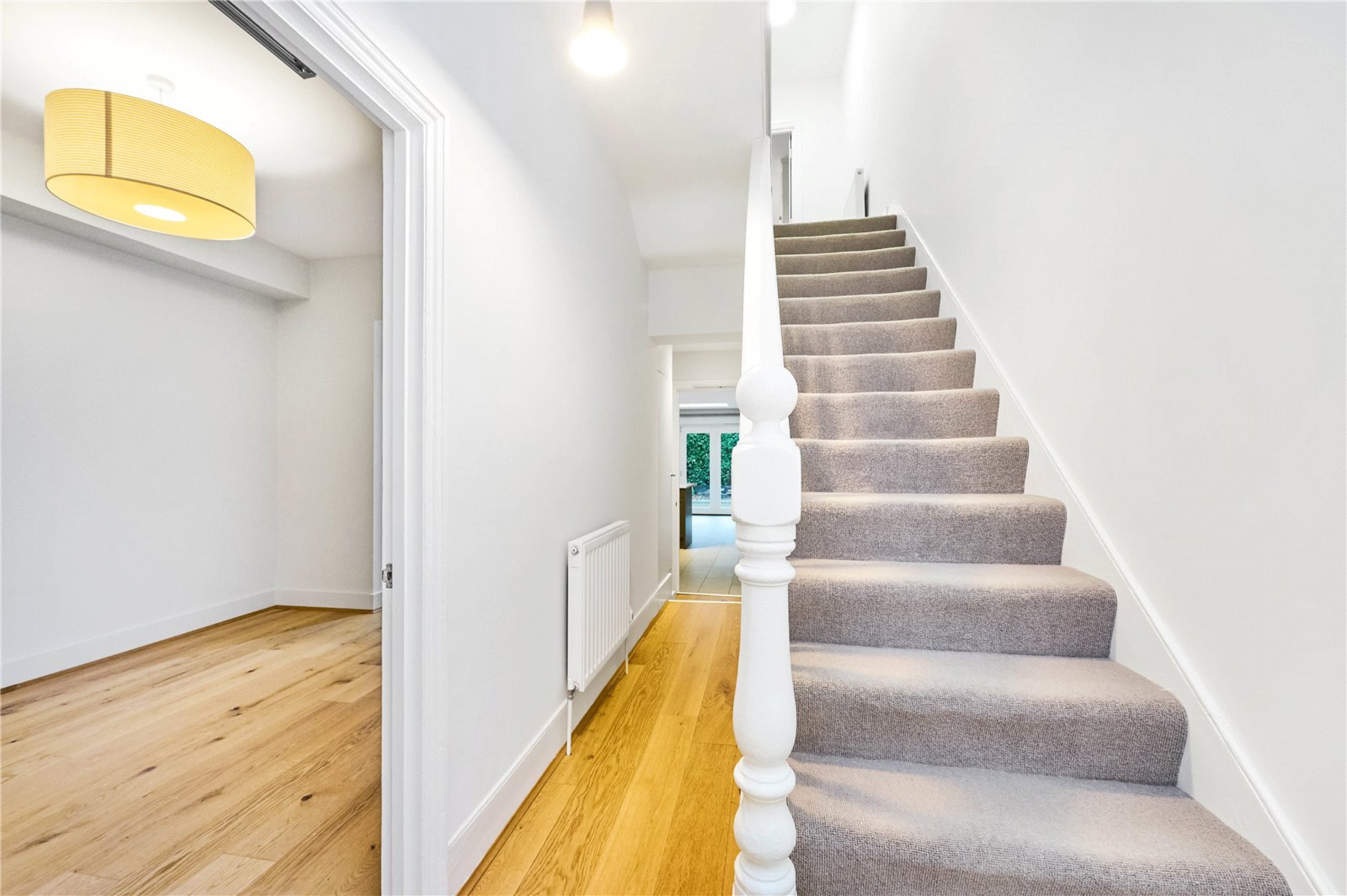 Images for Fulham EAID:163099177 BID:FLS