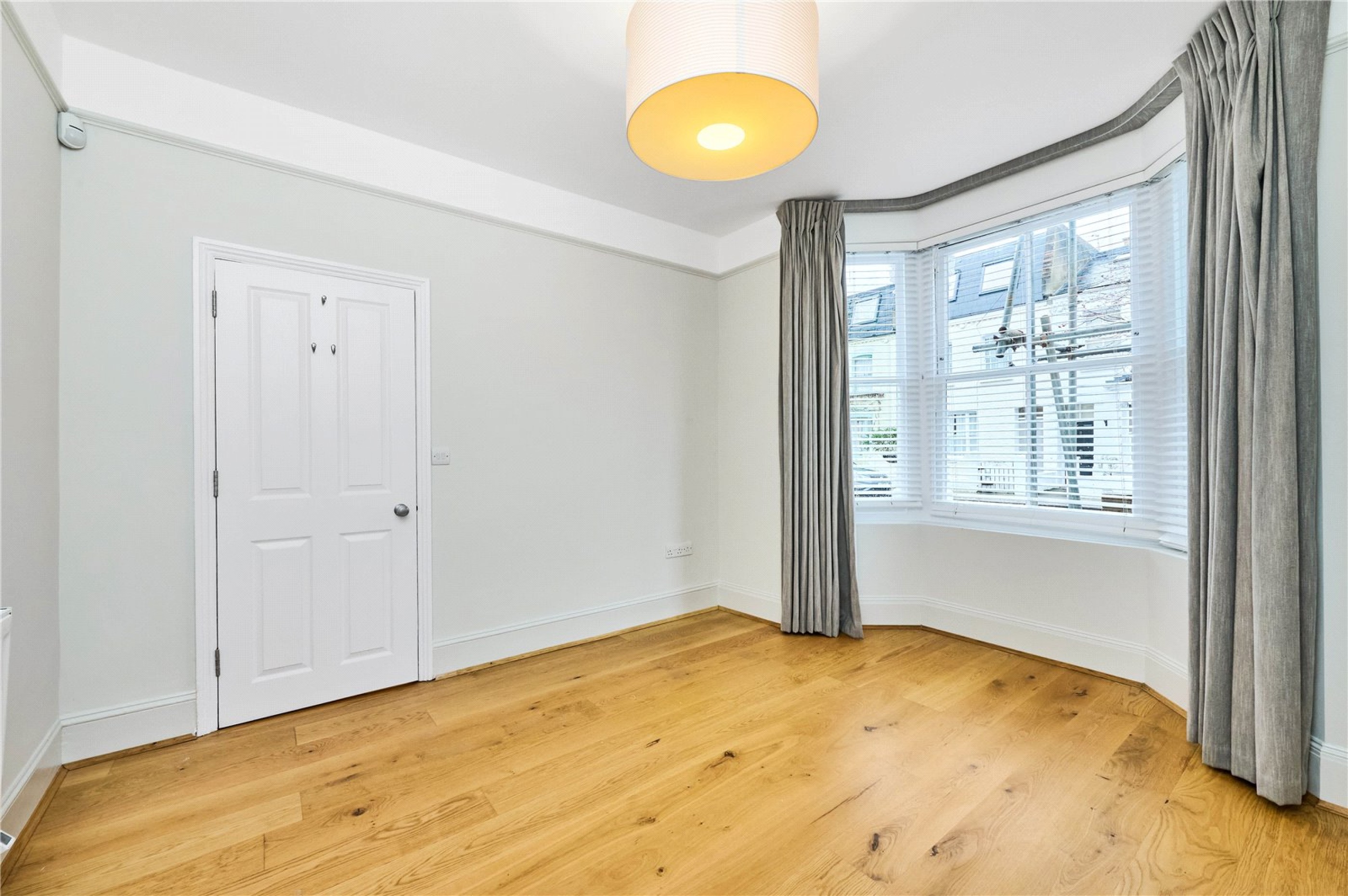 Images for Fulham EAID:163099177 BID:FLS