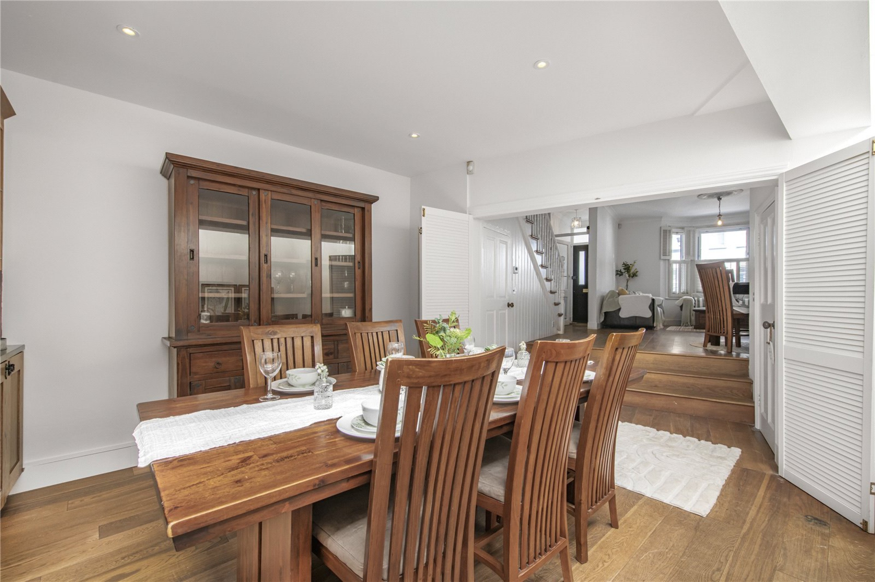 Images for Fulham EAID:4101633374 BID:FLS