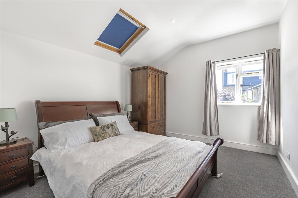 Images for Fulham EAID:4101633374 BID:FLS