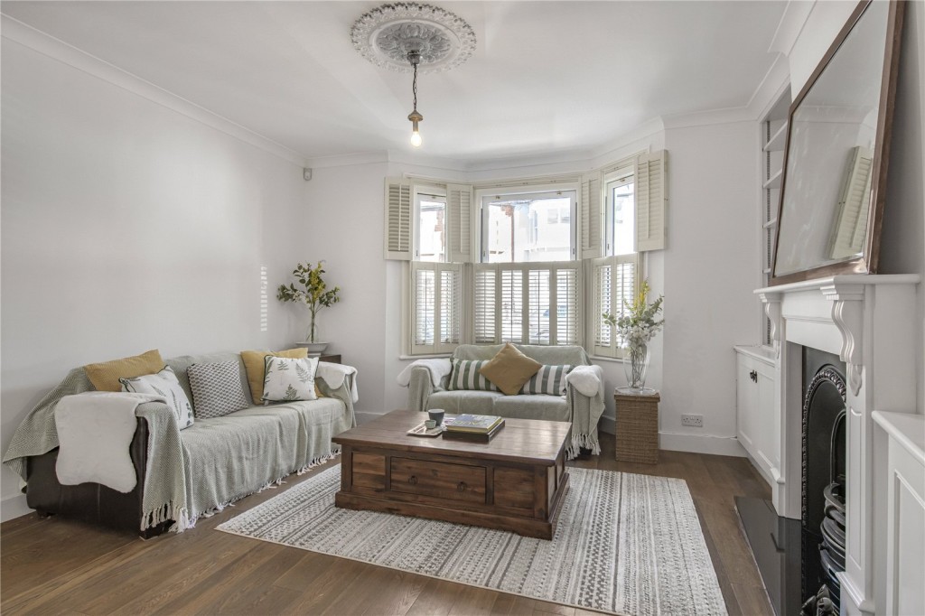 Images for Fulham EAID:4101633374 BID:FLS