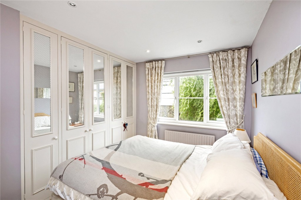 Images for Fulham EAID:163099177 BID:FLS