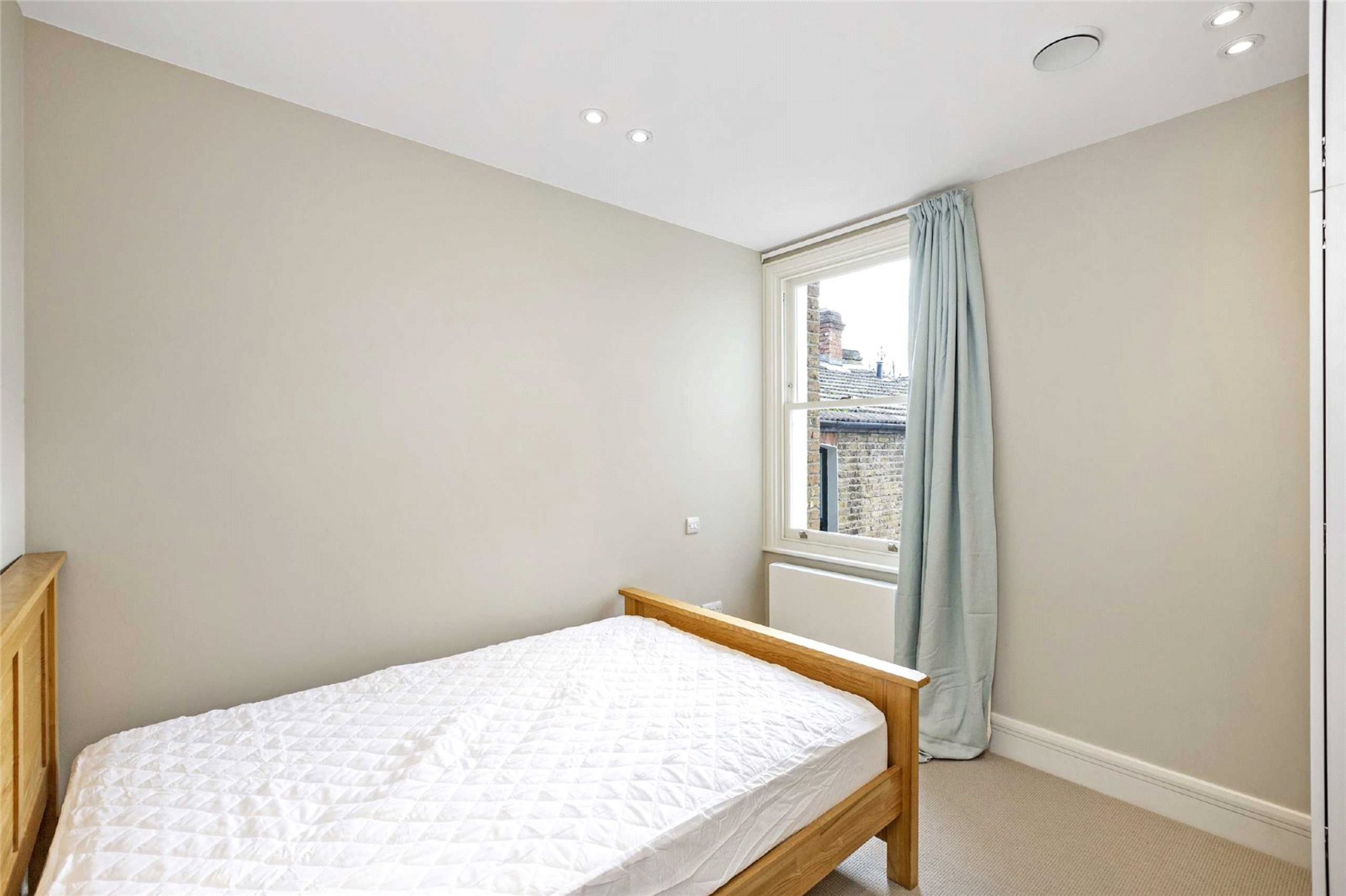 Images for Fulham EAID:163099177 BID:FLS