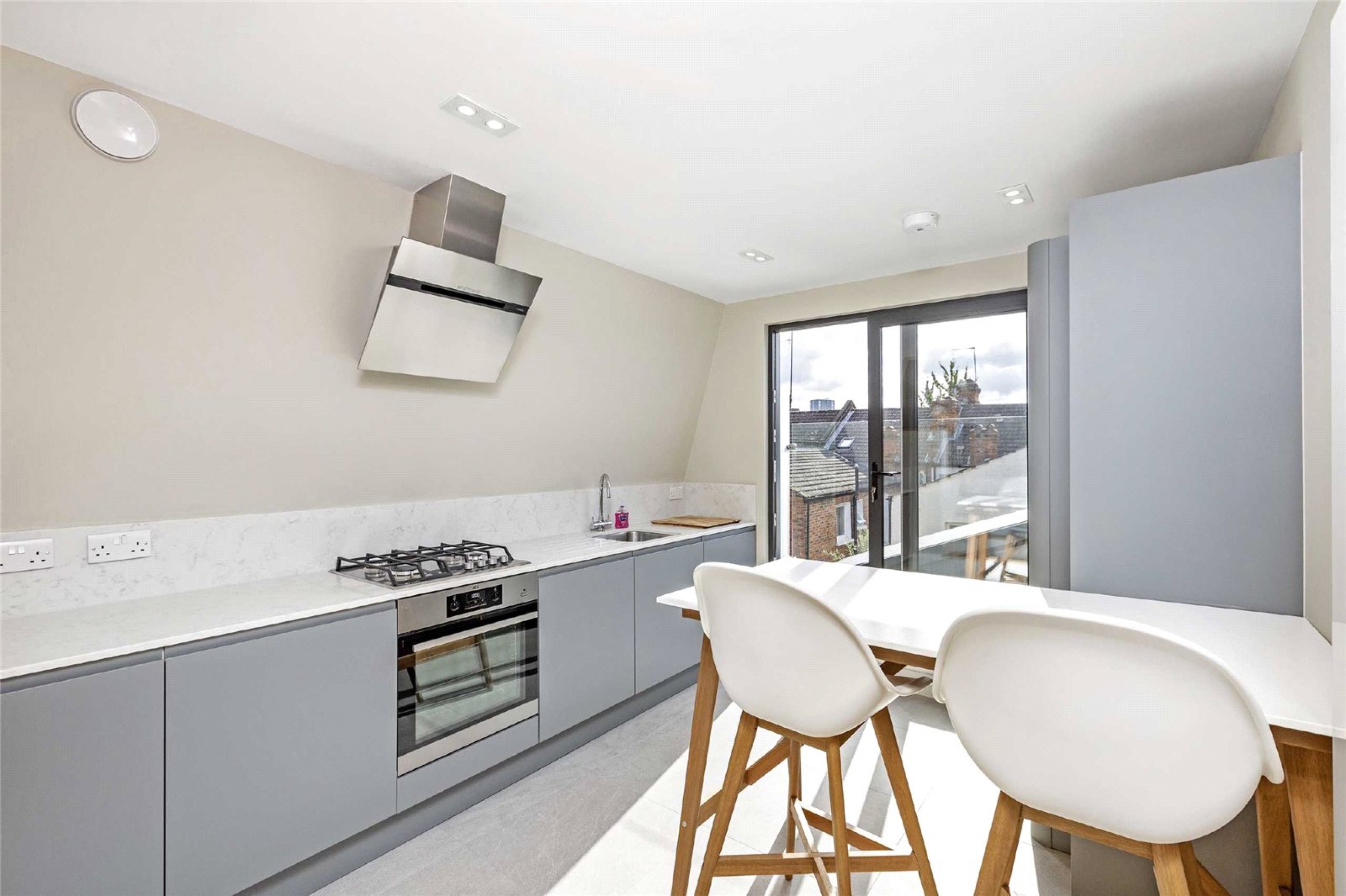 Images for Fulham EAID:163099177 BID:FLS
