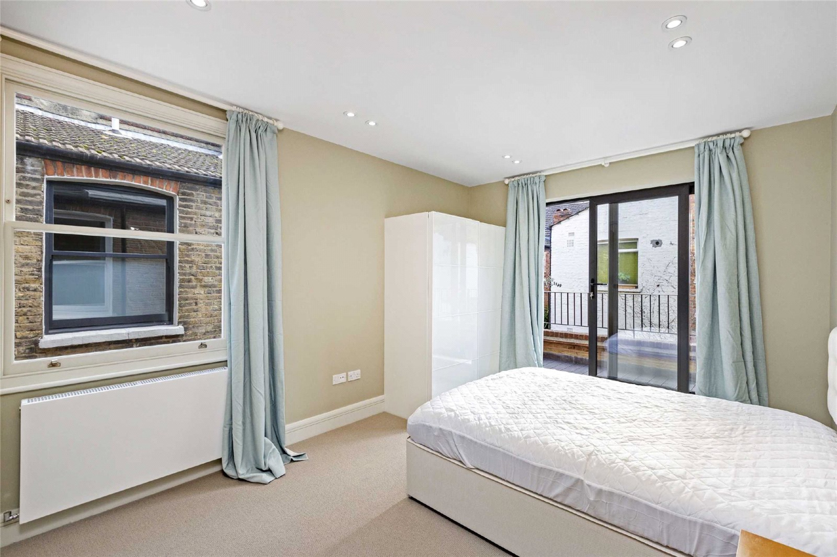 Images for Fulham EAID:163099177 BID:FLS