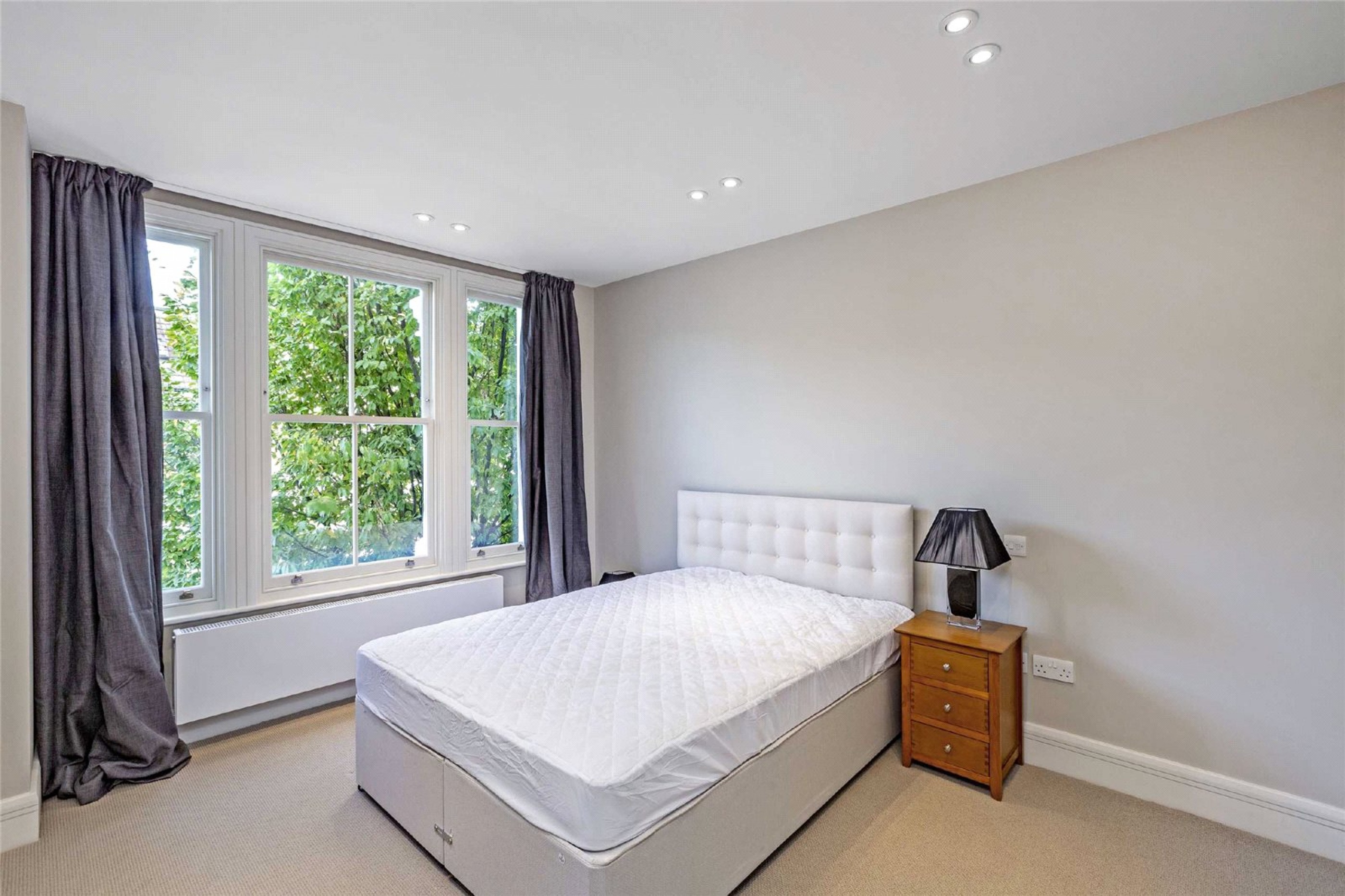Images for Fulham EAID:163099177 BID:FLS