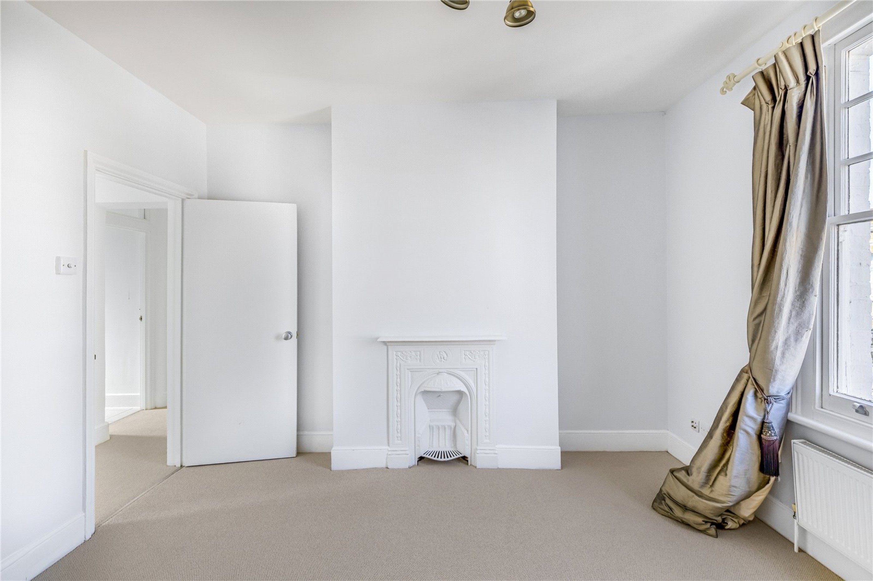 Images for Fulham EAID:163099177 BID:FLS