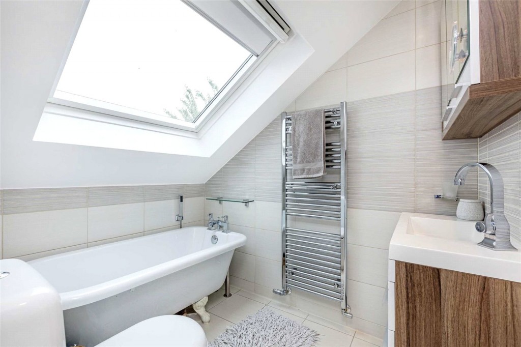 Images for Fulham EAID:4101633374 BID:FLS