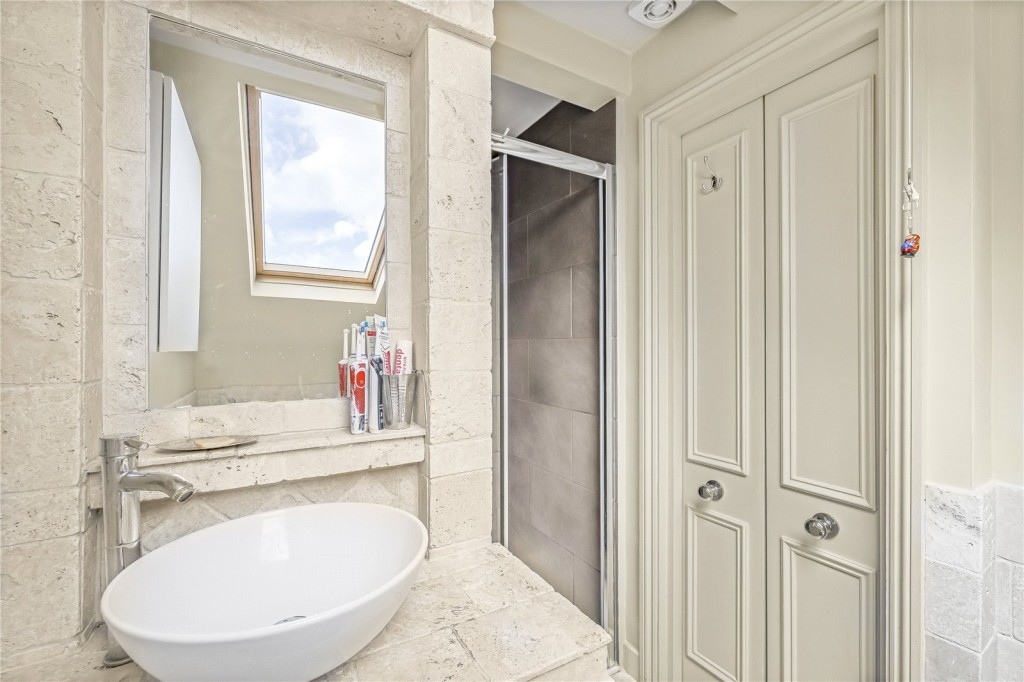 Images for London EAID:4101633374 BID:FLS