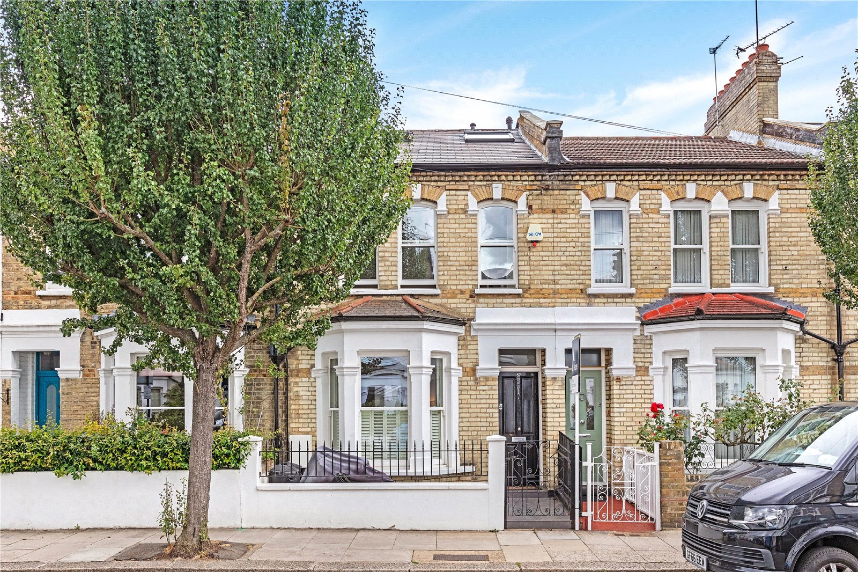 Images for Fulham EAID:163099177 BID:FLS
