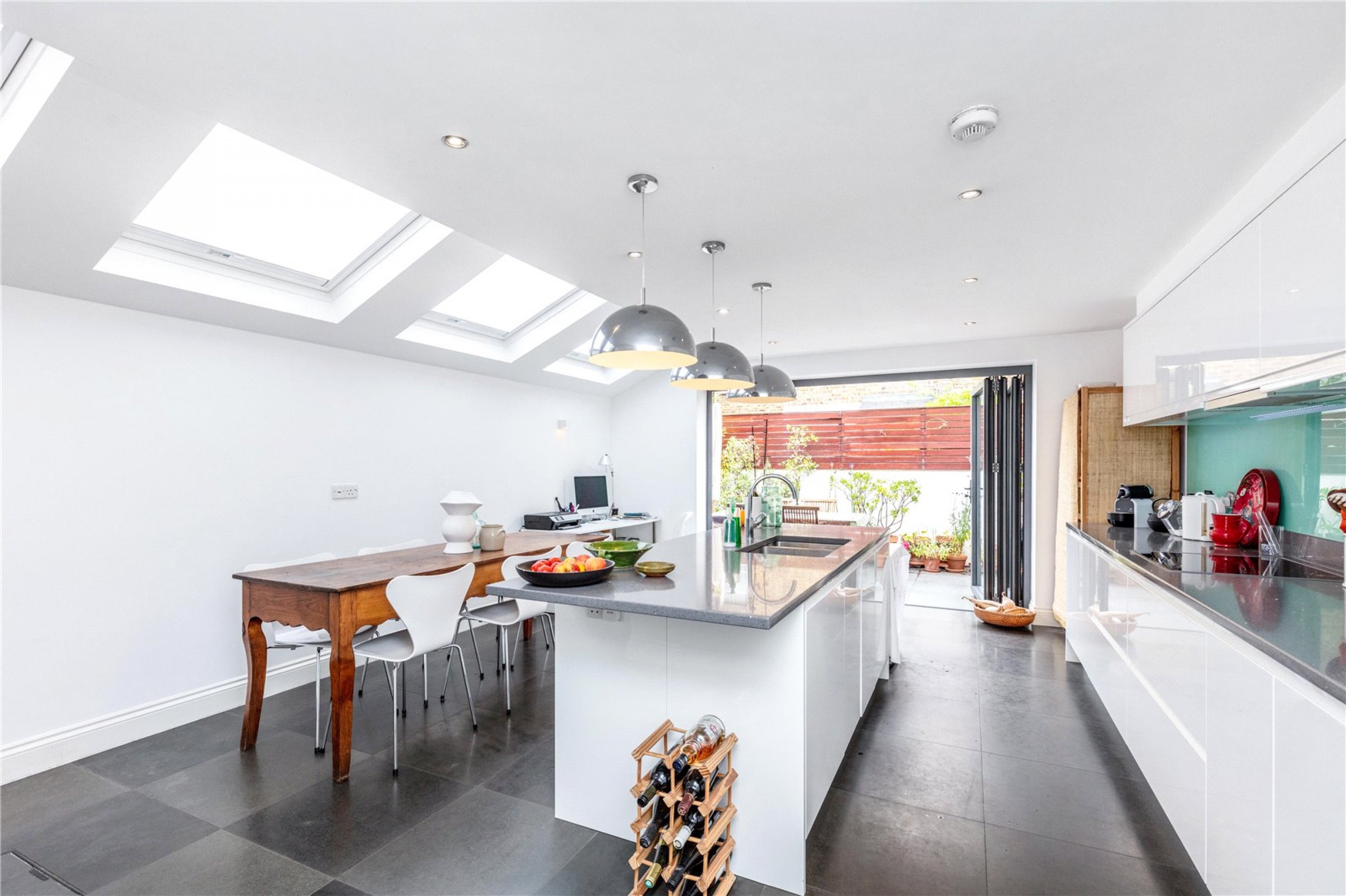 Images for Fulham EAID:163099177 BID:FLS