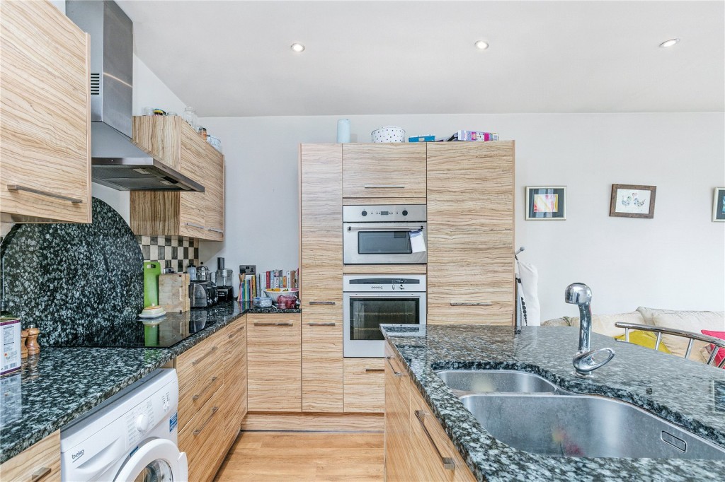 Images for Fulham EAID:163099177 BID:FLS