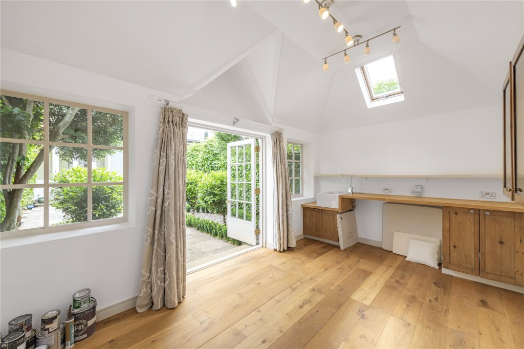 Images for London EAID:163099177 BID:FLS