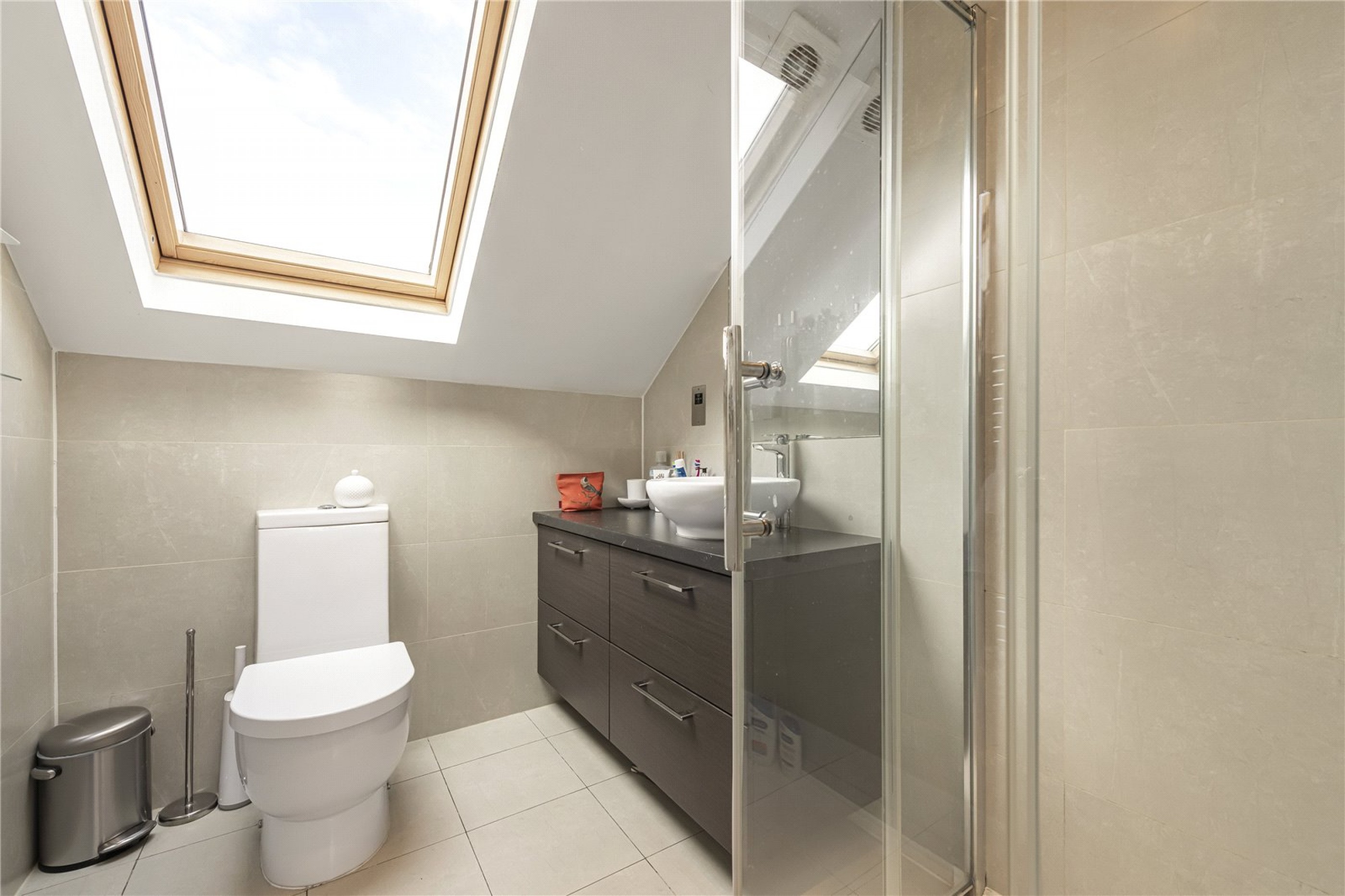 Images for London EAID:4101633374 BID:FLS