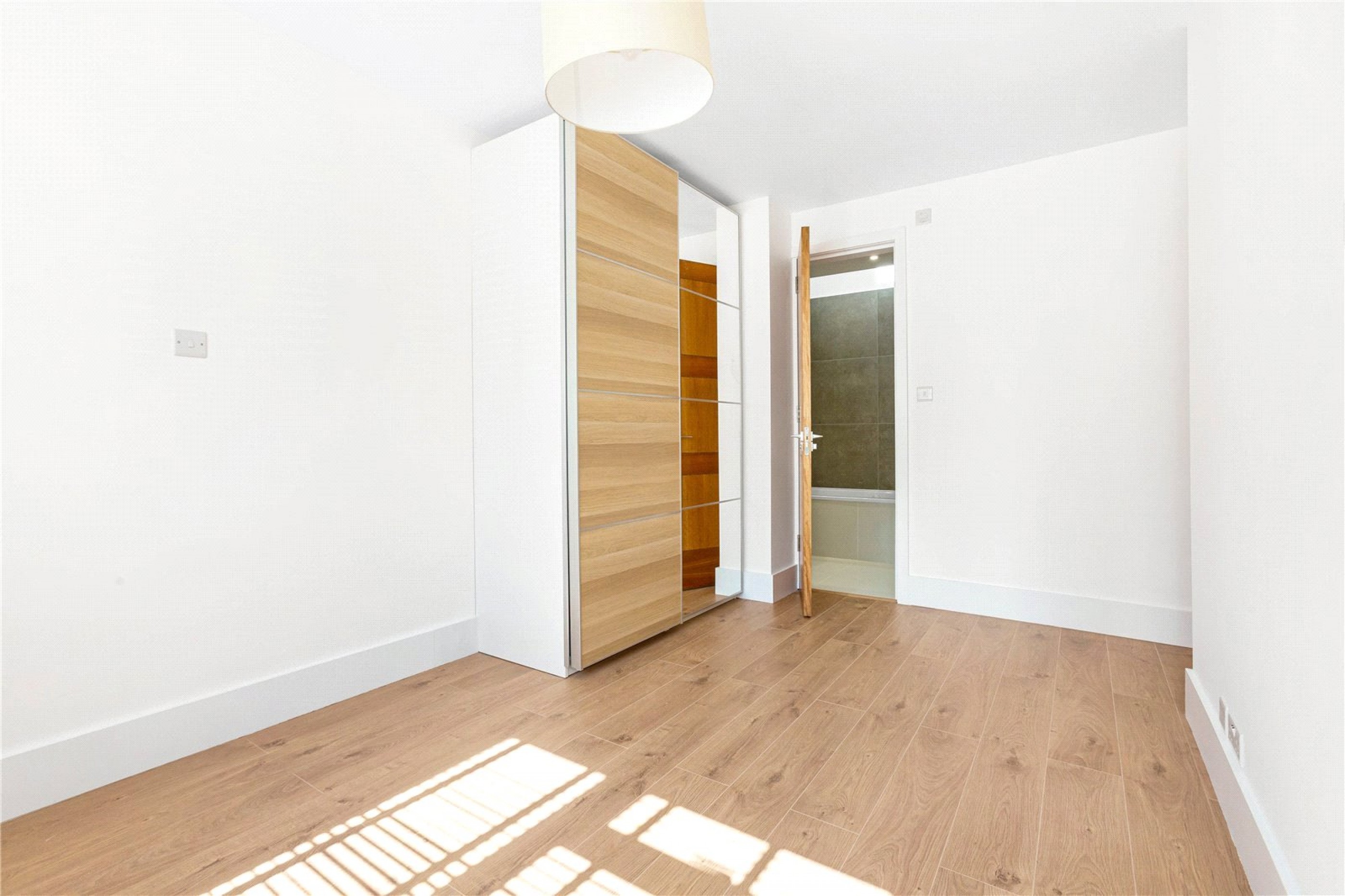 Images for London EAID:163099177 BID:FLS