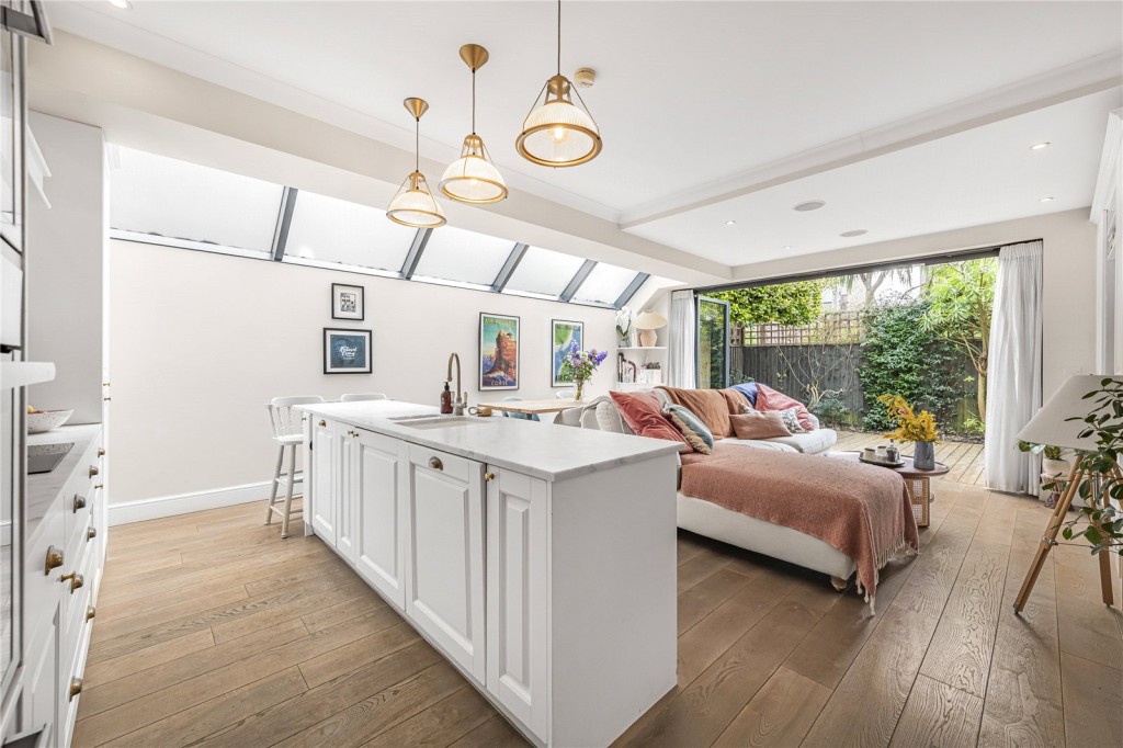 Images for Fulham, London EAID:163099177 BID:FLS