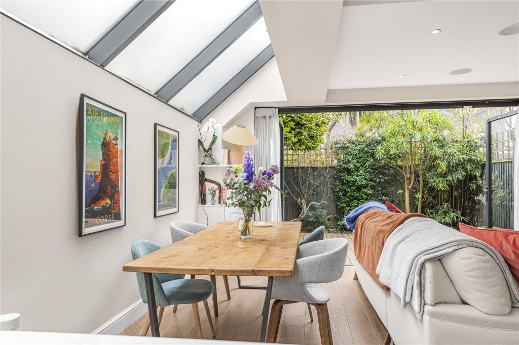 Images for Fulham, London EAID:163099177 BID:FLS