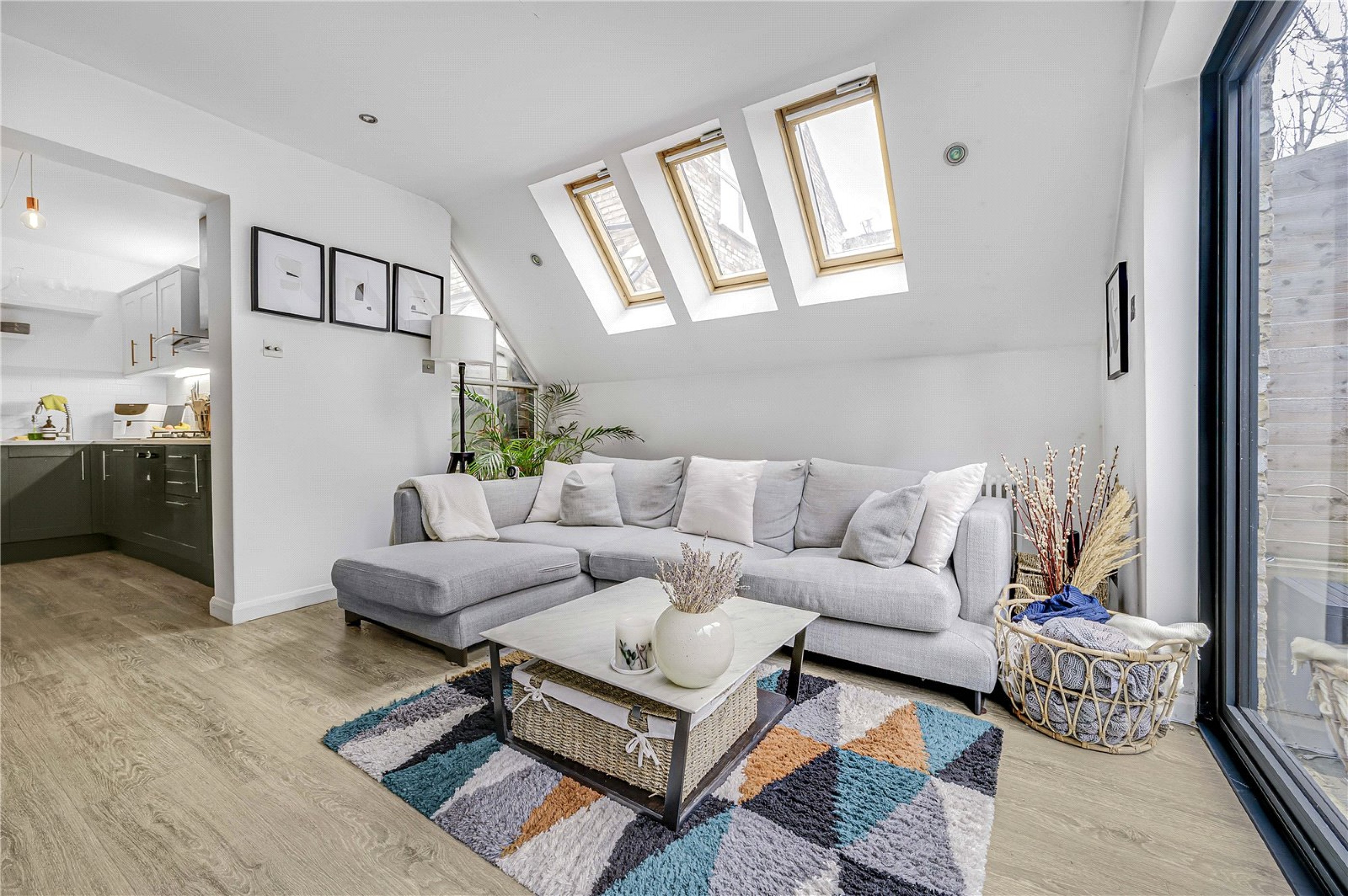 Images for London EAID:163099177 BID:FLS