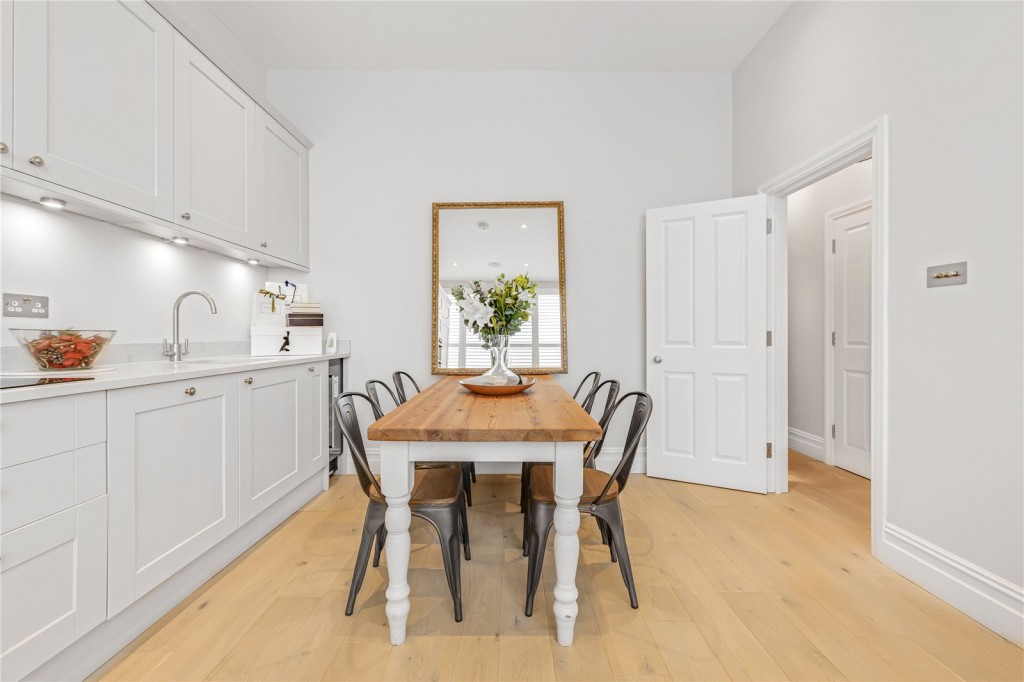 Images for London EAID:163099177 BID:FLS