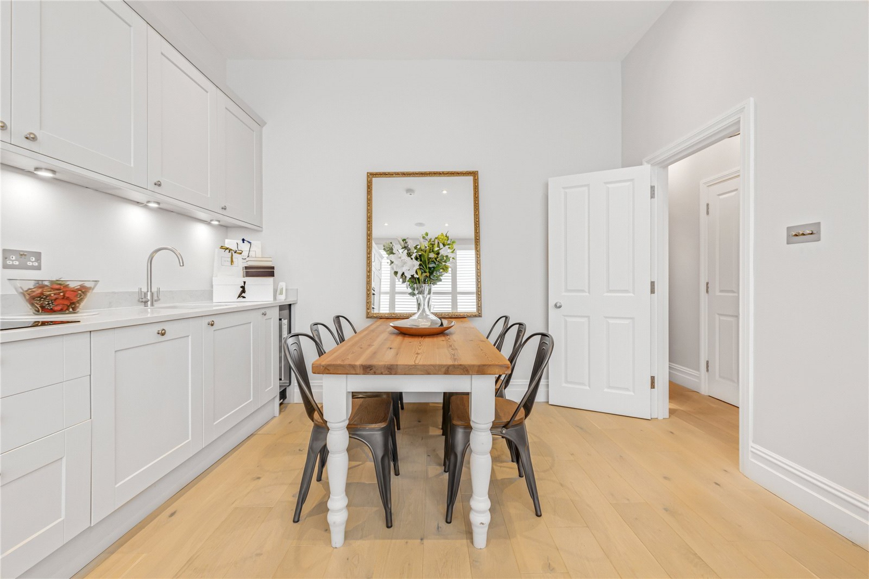 Images for London EAID:163099177 BID:FLS