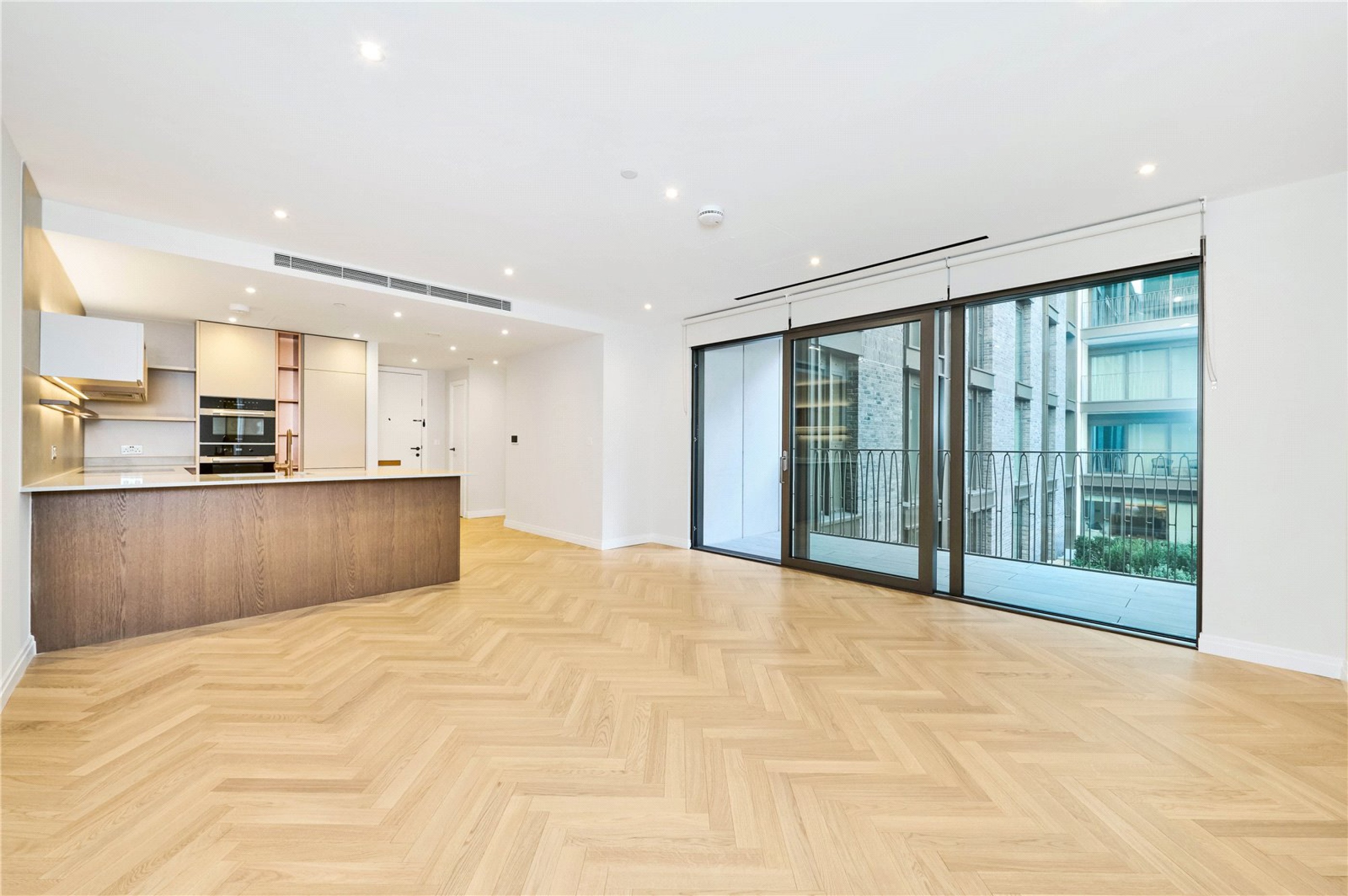 Images for London EAID:163099177 BID:FLS