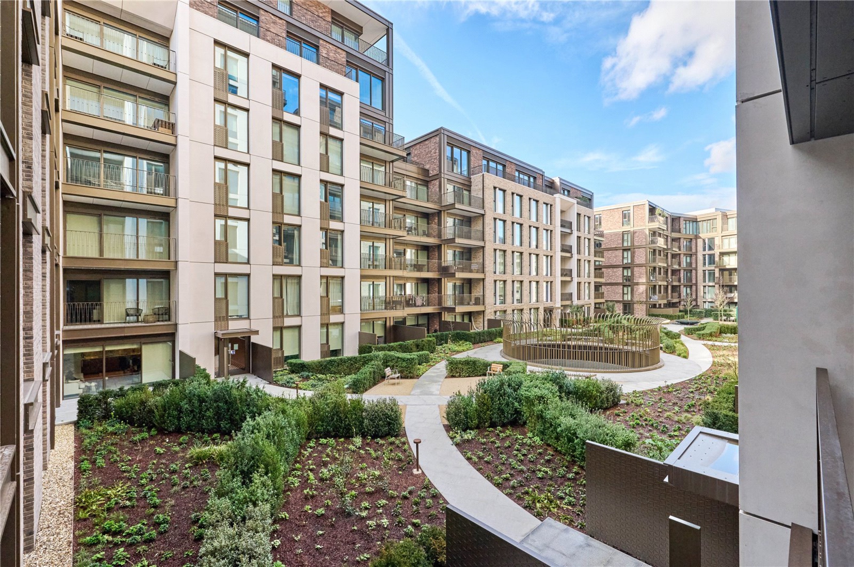 Images for London EAID:163099177 BID:FLS