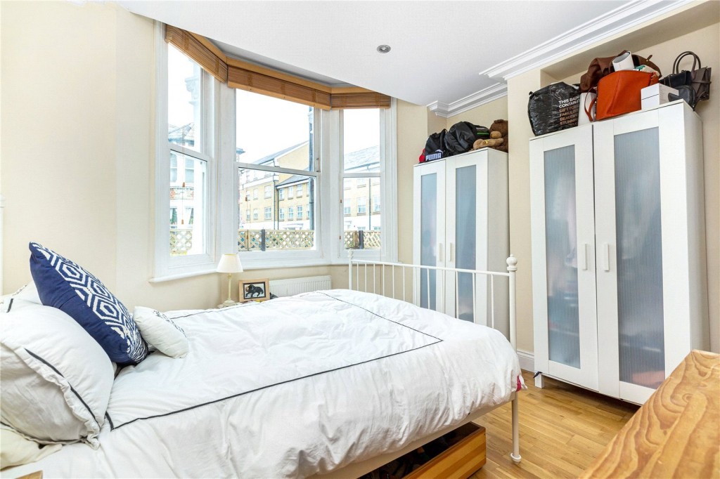 Images for Fulham EAID:4101633374 BID:FLS