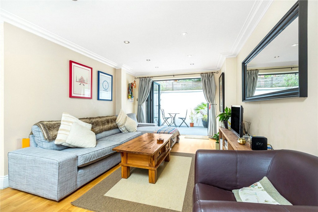 Images for Fulham EAID:4101633374 BID:FLS