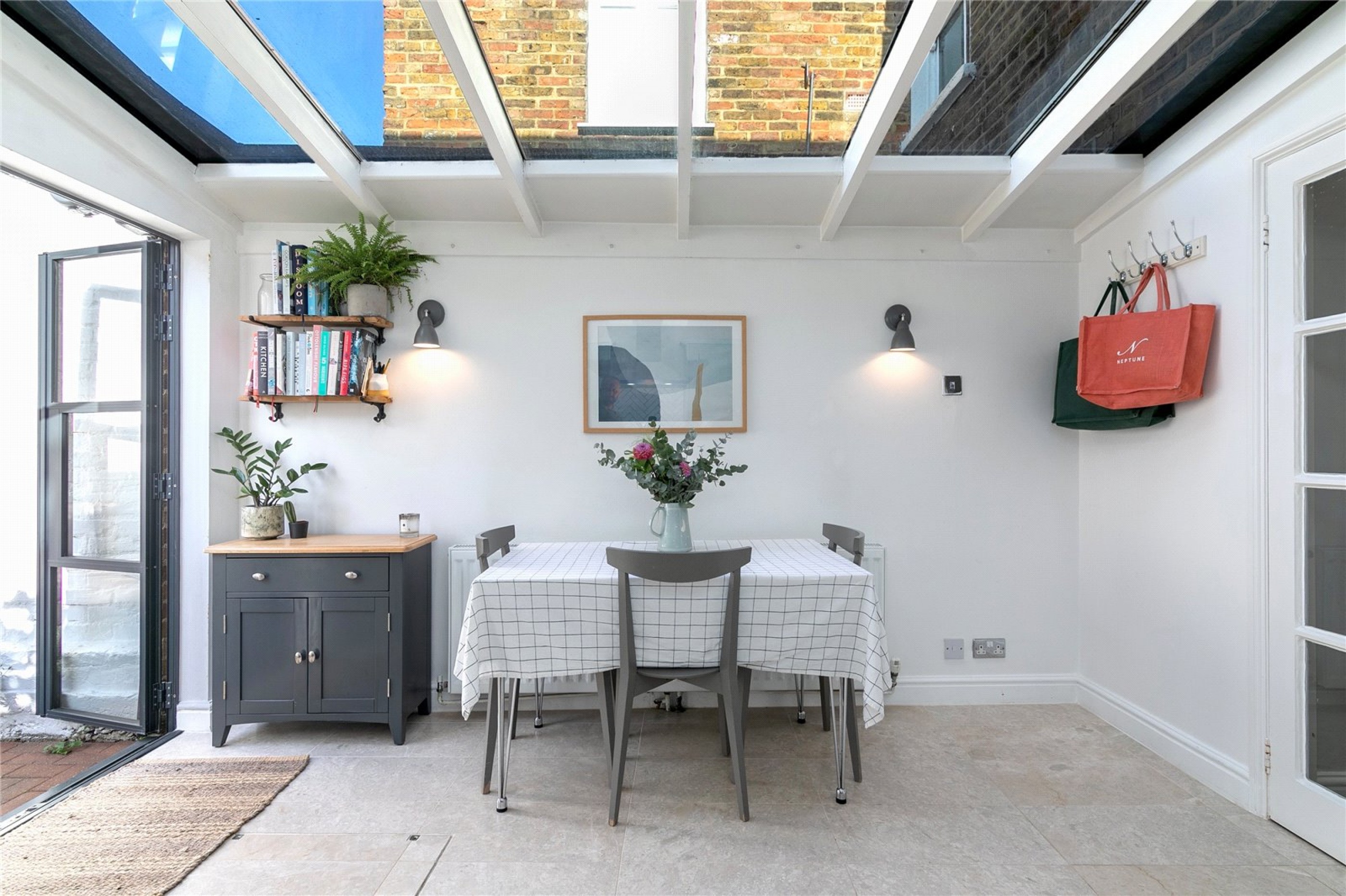 Images for London EAID:163099177 BID:FLS