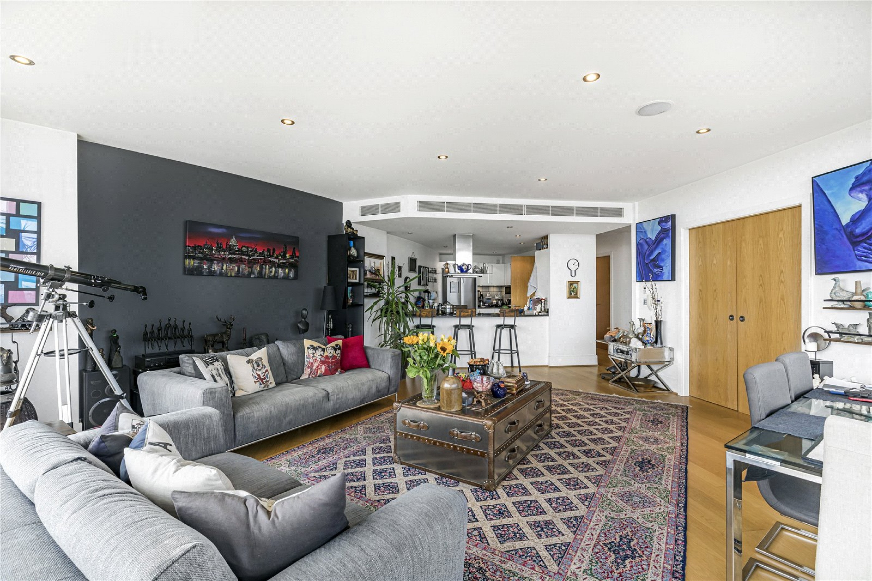 Images for London EAID:163099177 BID:FLS