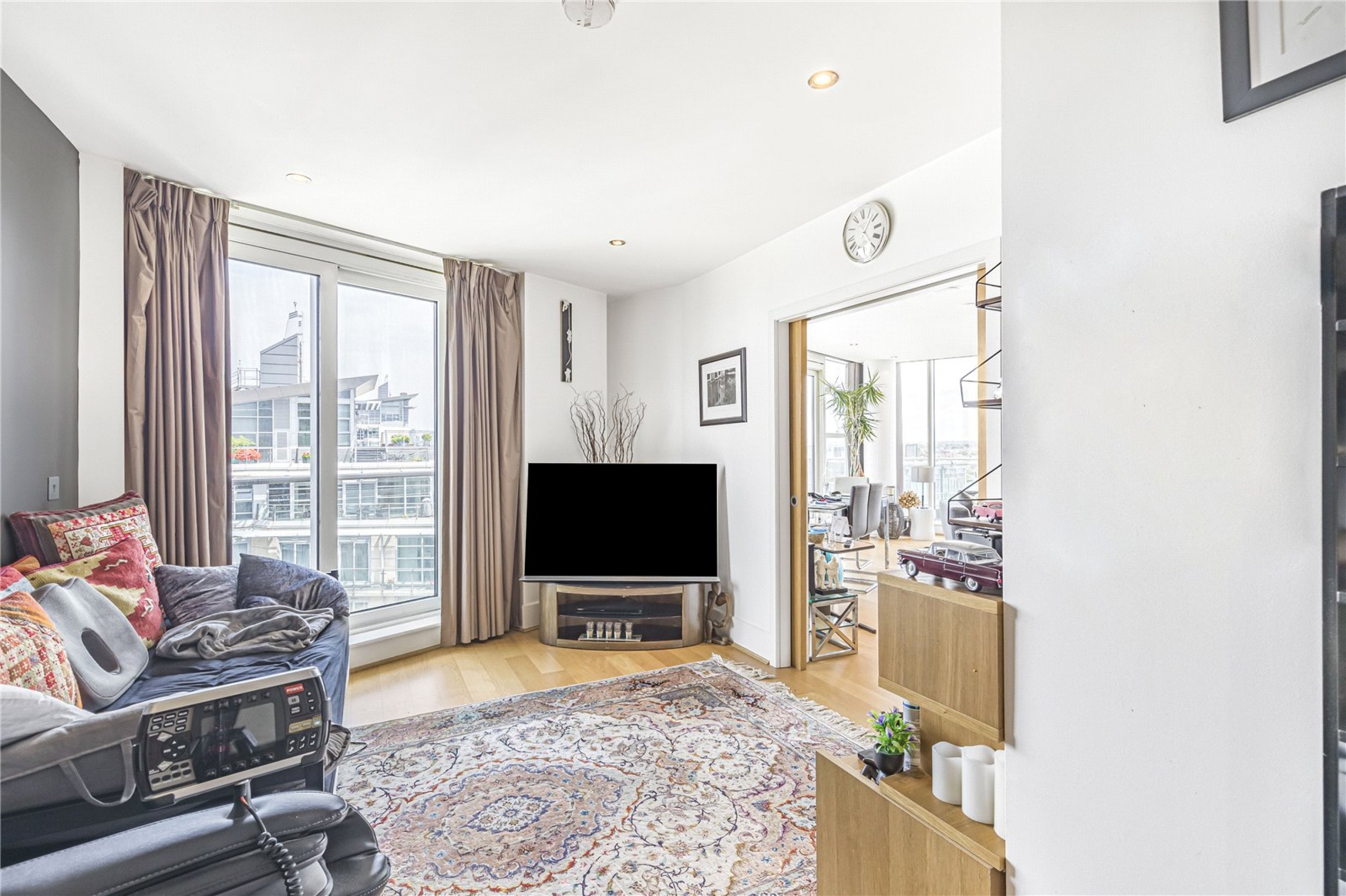 Images for London EAID:163099177 BID:FLS
