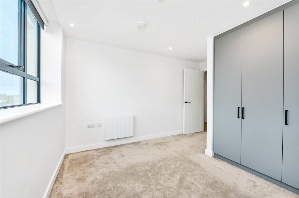 Images for London EAID:4101633374 BID:BLM