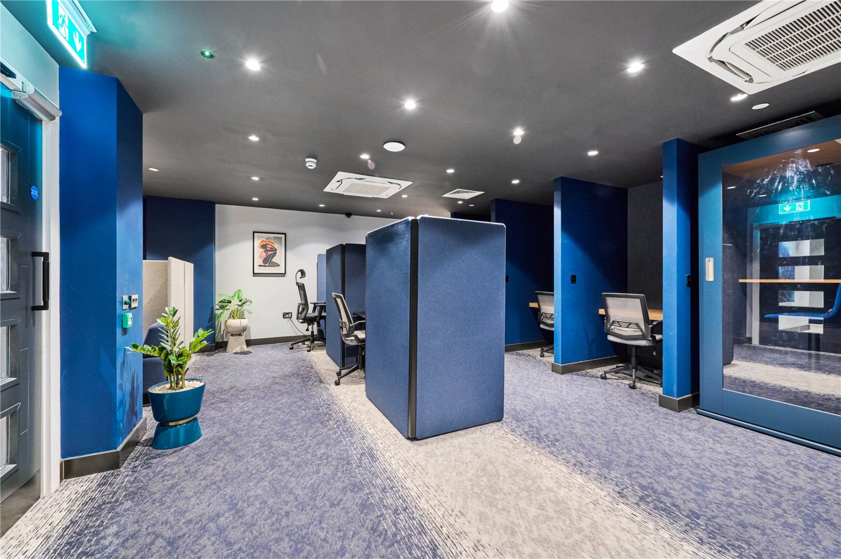 Images for London EAID:4101633374 BID:BLM