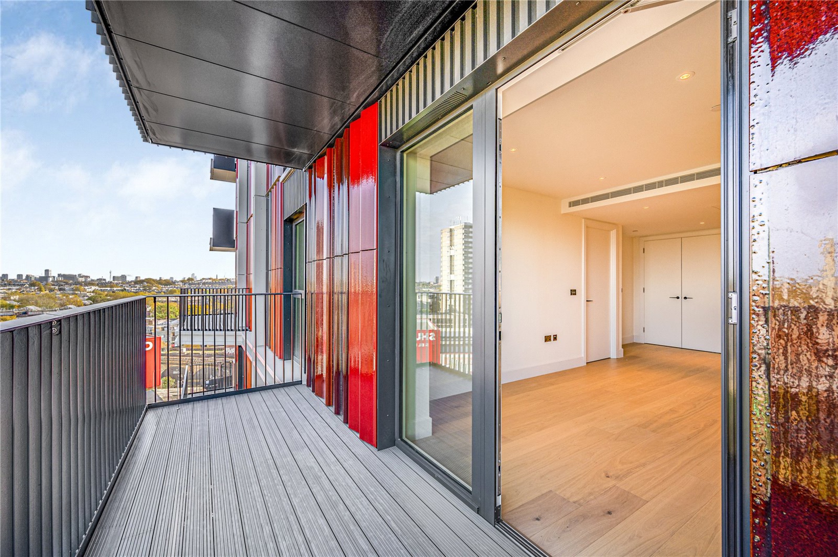 Images for London EAID:163099177 BID:FLS