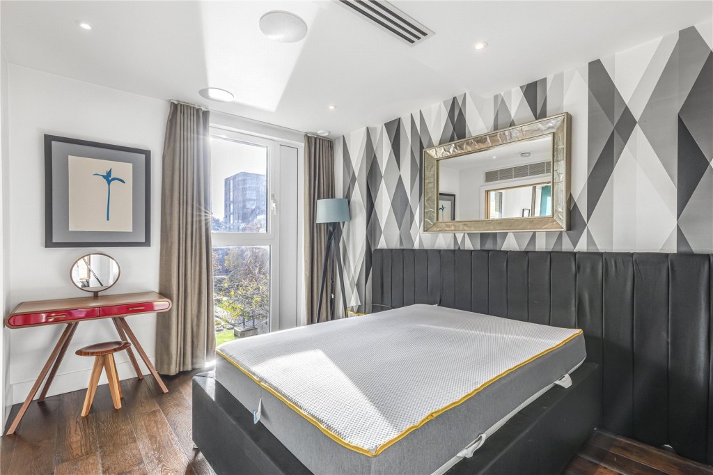 Images for London EAID:4101633374 BID:FLS